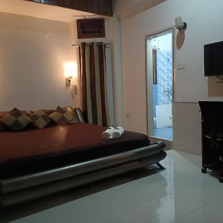 Apurba'S Pensione Dispur Guwahati Dış mekan fotoğraf